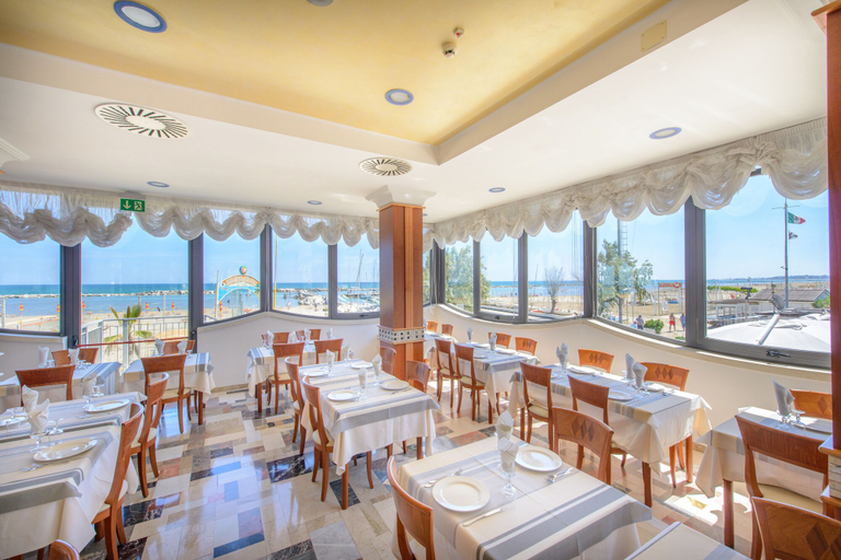 Food & Drinks 5, Hotel Zeus, Rimini