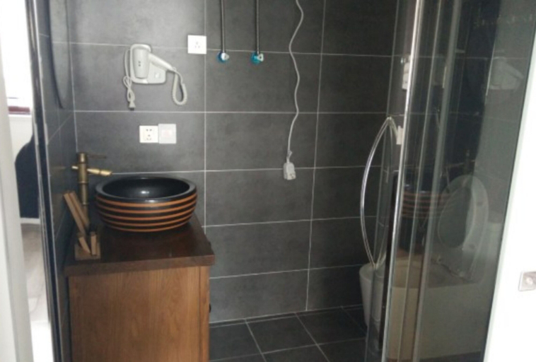 Bathroom, Wang Tian Ju, Suzhou