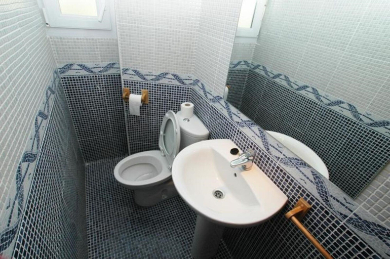 Bathroom 3, 103307 - Apartment in Isla, Cantabria