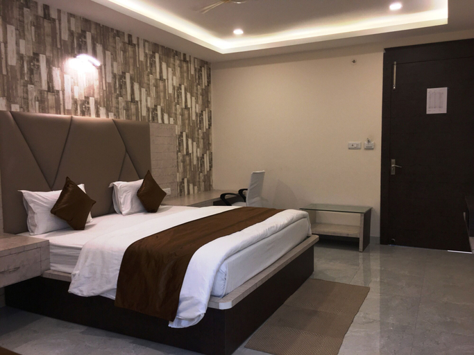 Bedroom 3, Hotel K3 Club Residency, Jhansi