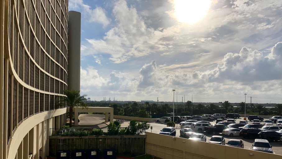 Exterior & Views, The Galvestonian, Galveston