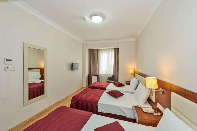 Bedroom 3, La Garden Hotel, Fatih