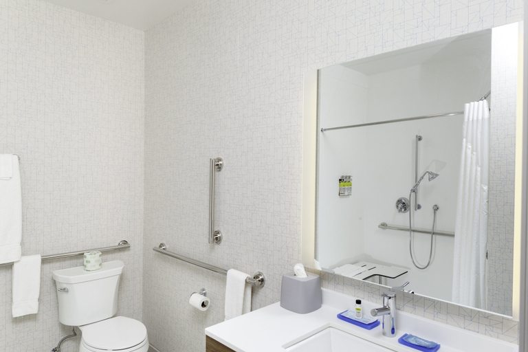 Bathroom 3, Holiday Inn Express & Suites PHOENIX EAST - GILBERT, Maricopa