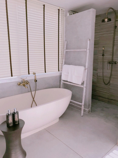 Bathroom 3, Pineapple Lazy Beach Villa, Hua Hin