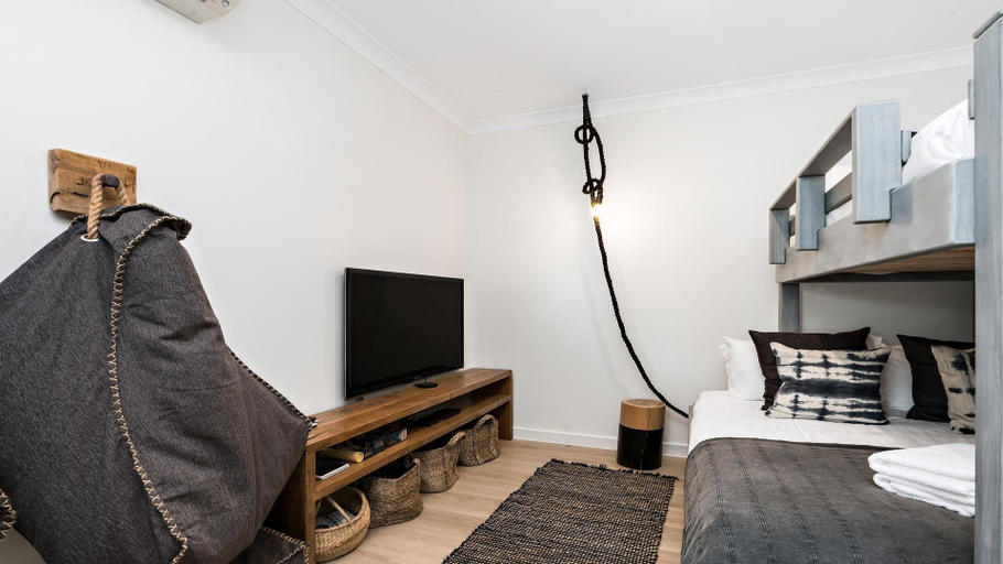 Others 5, Your Luxury Escape - Sway, Byron