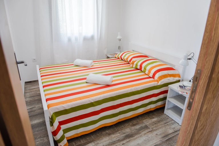 Bedroom 2, Sunset Holiday Home