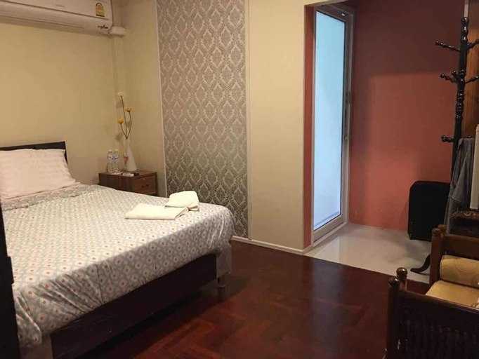 Bedroom 27