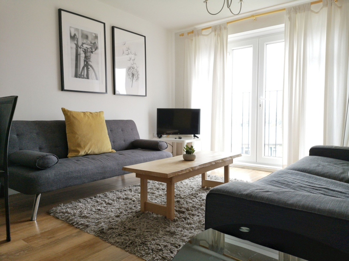 Others 4, Bright & Modern 2BR Apartment Parking, Oxfordshire