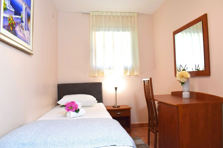 Bedroom 3, Matilde Beach Resort, Vodice