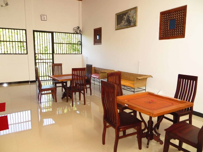 Food & Drinks 4, Sunsung Chiththa Holiday Resort, Katharagama