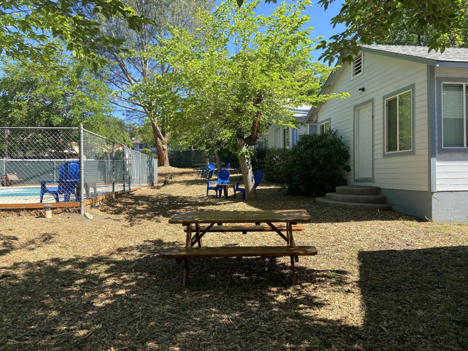 Exterior & Views 2, Clearlake Cabins, Lake