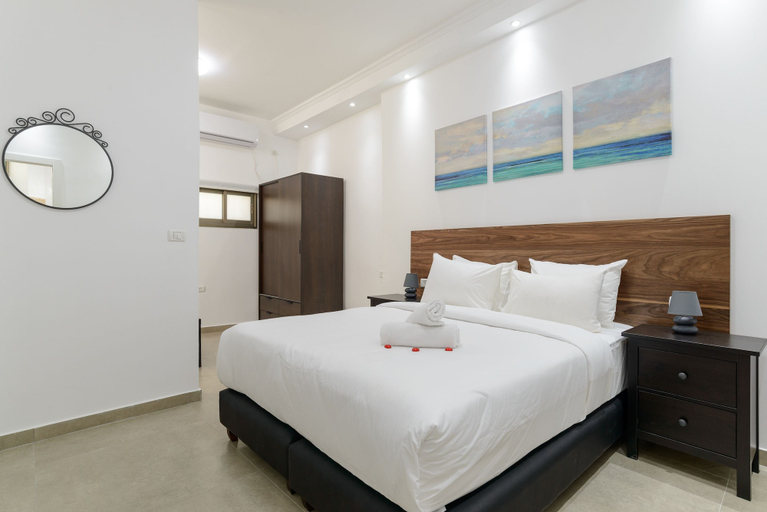 Bedroom 4, Liber Seashore Suites