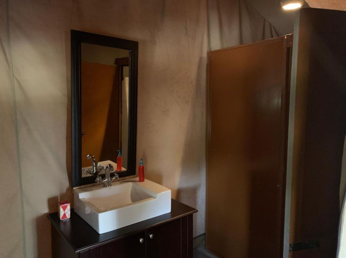 Bathroom 3, Lorian Safari Camp, Narok West