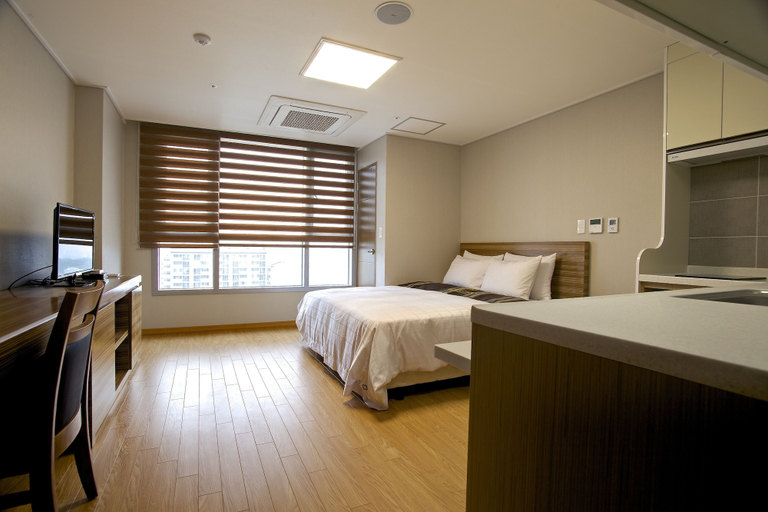 Bedroom 2, The Class 300, Sokcho