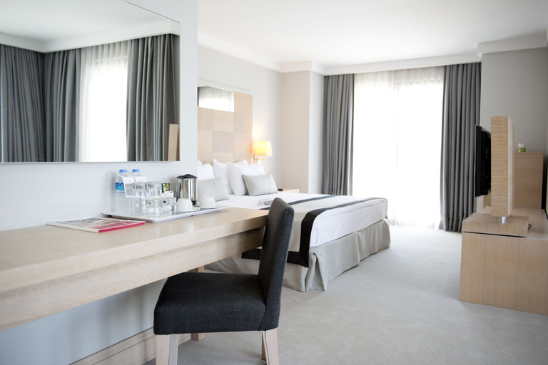 Bedroom 3, Ramada Resort by Wyndham Bodrum, Bodrum