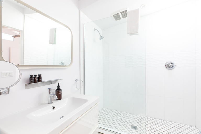 Bathroom 3, The Wesley by AvantStay, Riverside