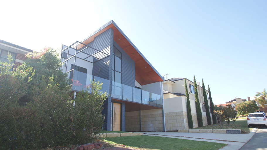 Exterior & Views 2, Sunset Place Apartments, Joondalup