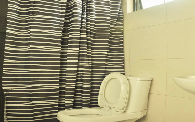 Bathroom, Our Awesome Hostel, Makati City