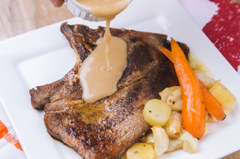 Food & Drinks 15