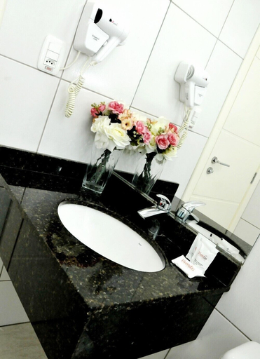 Bathroom 4, Vivendas Hotel, Erechim