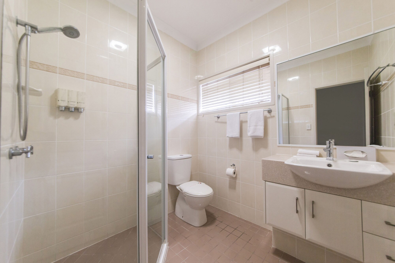 Bathroom 4, Apartments on Palmer, Rockhampton