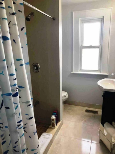 Bathroom 3, Clifton Hill Stays, Niagara