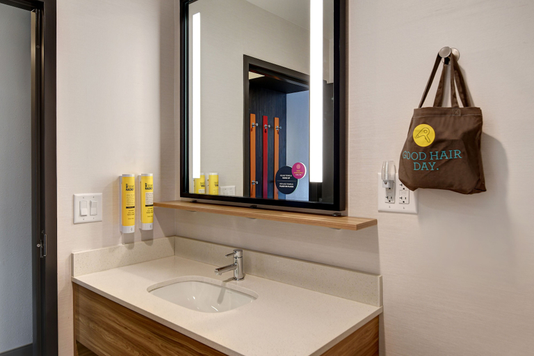 Bathroom 4, Tru By Hilton Burlington, Alamance