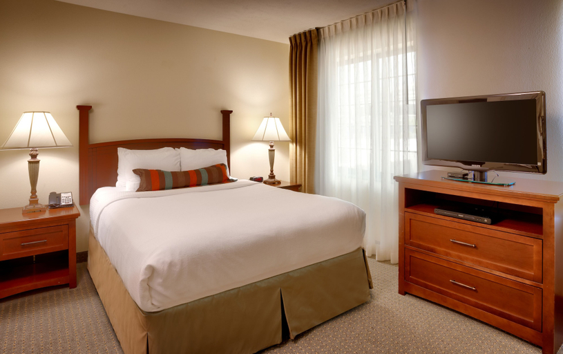 Bedroom 3, Staybridge Suites OMAHA 80TH AND DODGE, Douglas