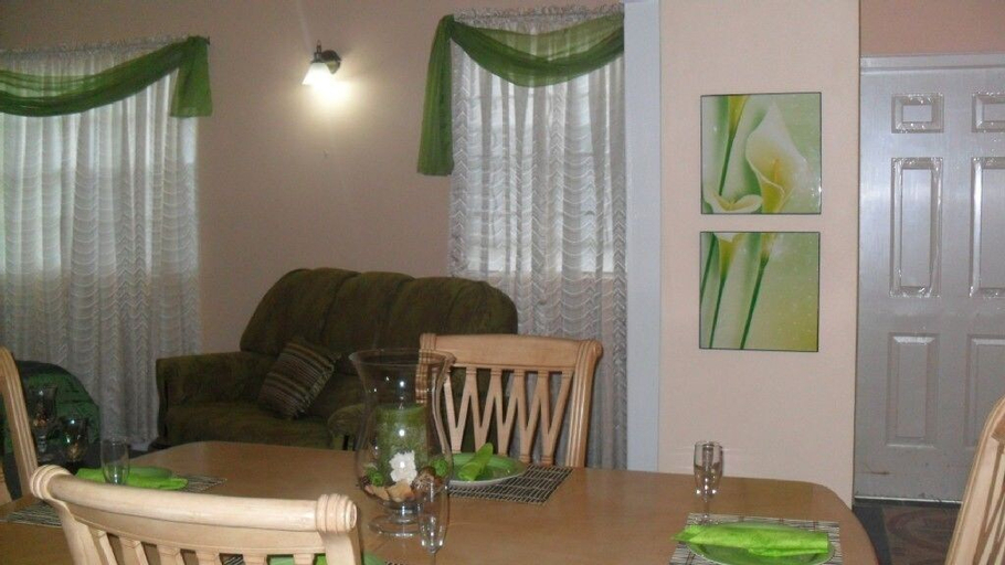Others 5, Summers Inn