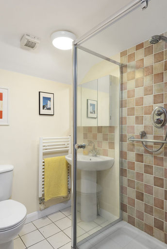 Bathroom, Chambers Place, Oxfordshire