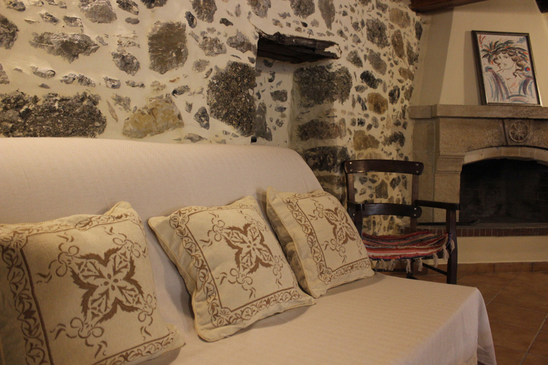 Bedroom 2, Roes apartments, Faistos