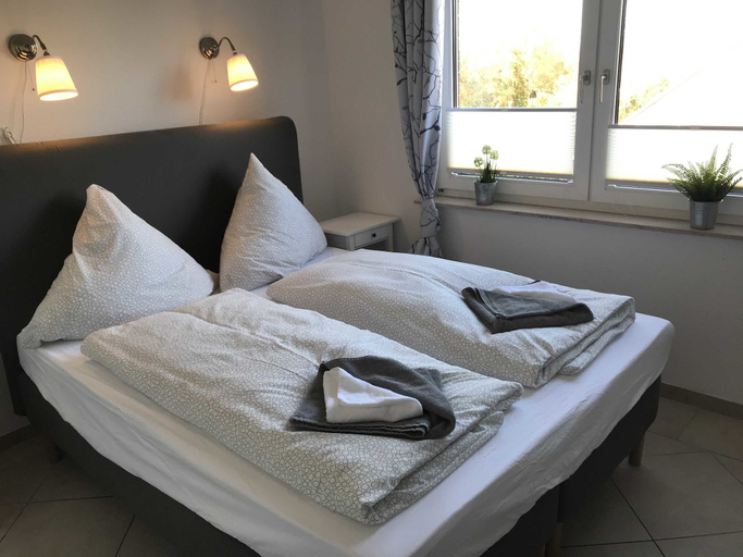 Bedroom 2, Wohnen am Wanderweg, Aurich
