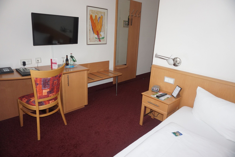 Bedroom 3, Hotel Am Schloss Aurich, Aurich