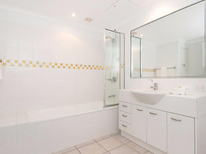 Bathroom 3, Montpellier Boutique Resort, Noosa - Noosa-Noosaville