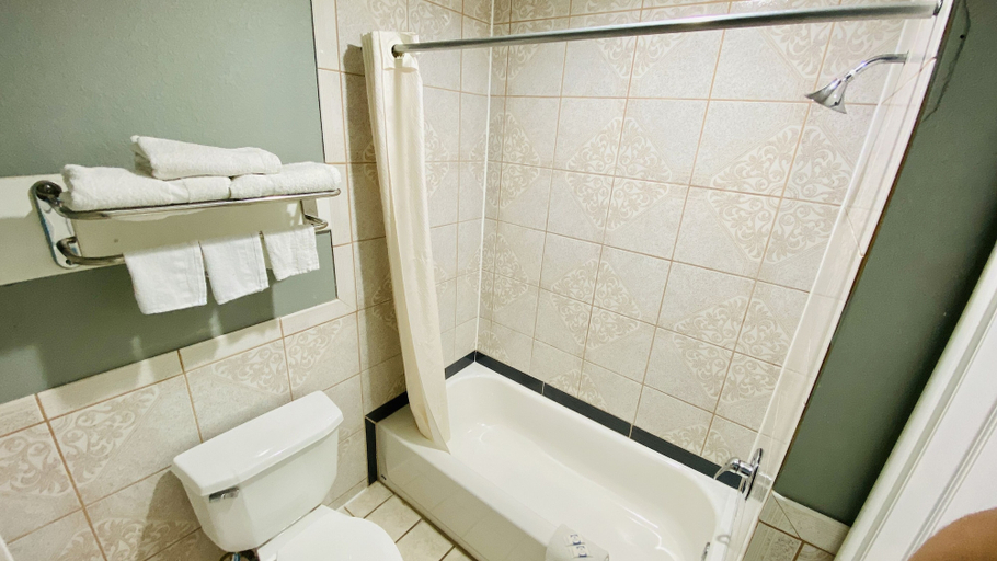 Bathroom 3, Home Place Inn & Suites, Houston