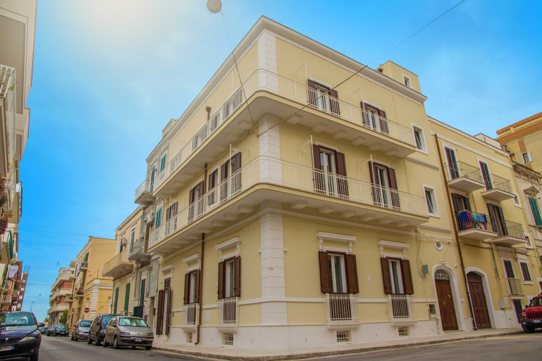 Exterior & Views 2, DomusApuliae Holidays Home, Bari