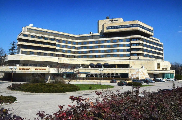 Exterior & Views 2, Grand Hotel Shumen, Shumen