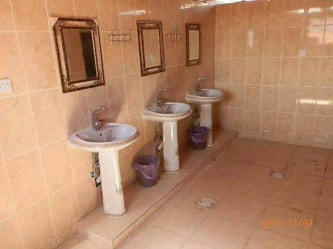 Bathroom, Desert Lovers Camp, Quaira
