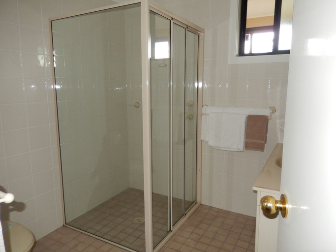 Bathroom 3, Pioneer Way Motel, Blue Mountains