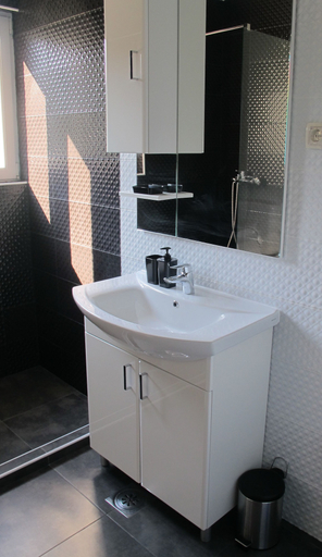 Bathroom 3, Comfortable 2 Bedroom Apartment, Mljet