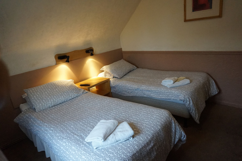 Bedroom 2, The Boundary Hotel, Leeds