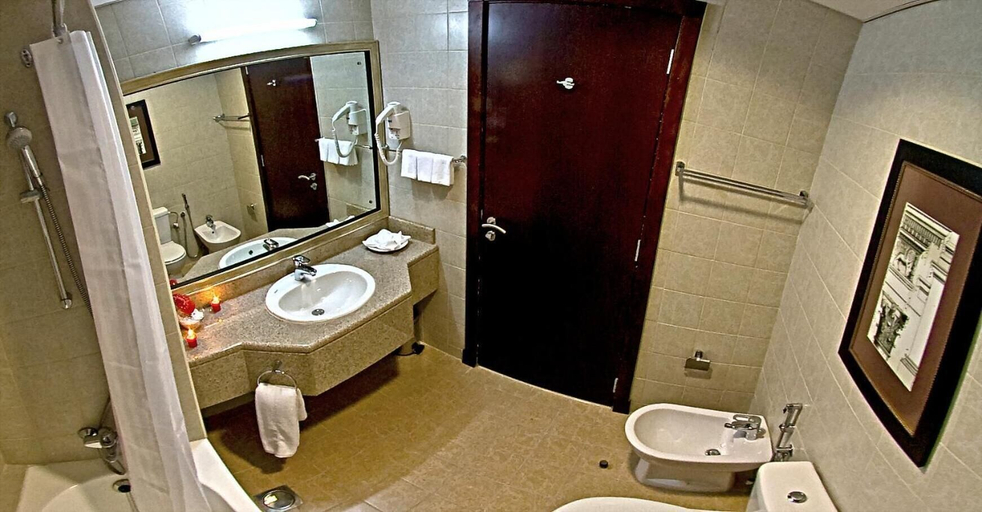 Bathroom 5, Chelsea Gardens Hotel Apartment, Dubai