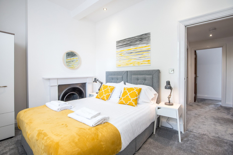 Bedroom 2, 52 Old Elvet, Durham