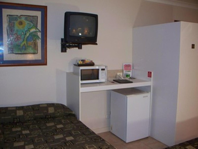 Bedroom 3, Aspect Central, Cairns