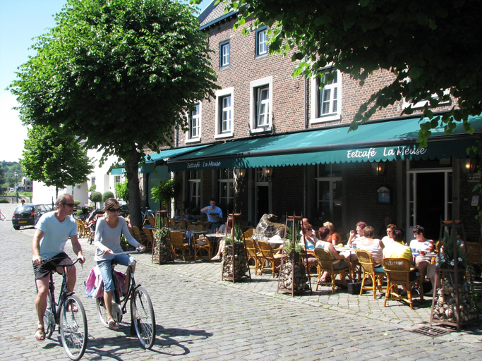 Exterior & Views 2, Van Der Valk Hotel Stein - Urmond, Stein