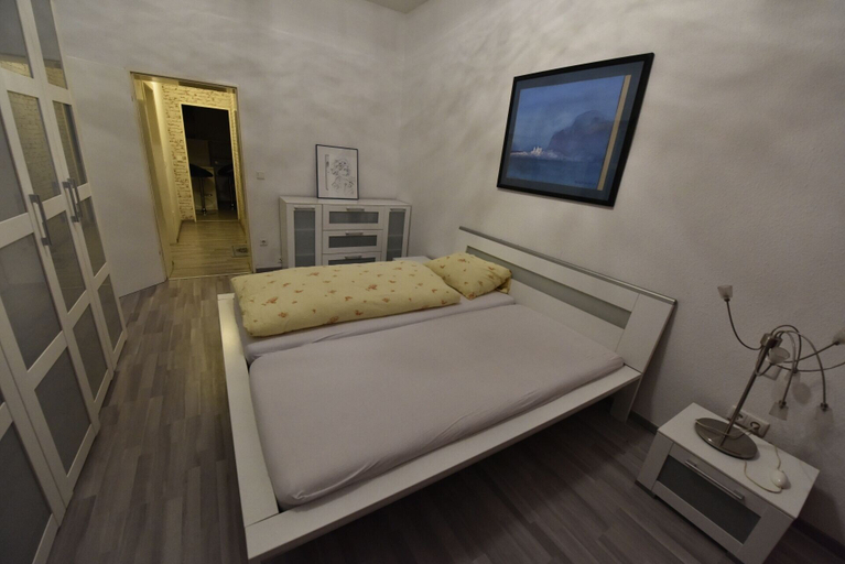 Bedroom 2, Liliencronstrasse, Düsseldorf