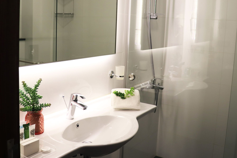 Bathroom, Alife Apart Hotel, Beirut