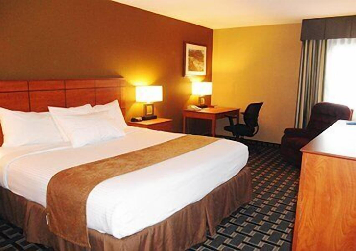 Bedroom 2, Quality Inn Thief River Falls, Pennington