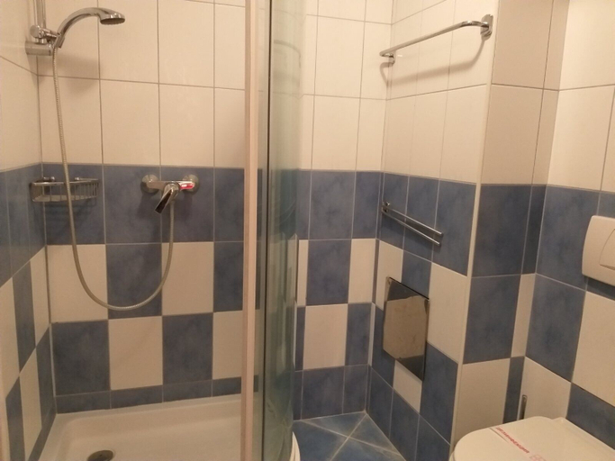 Bathroom 3, Perla Apartments, Nesebar