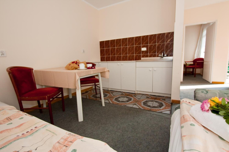 Bedroom 3, OW Gromada Pod Topolami, Kamień